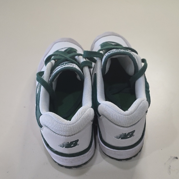 New Balance 550 White and Dark Green Sneakers - Picture 3 of 9